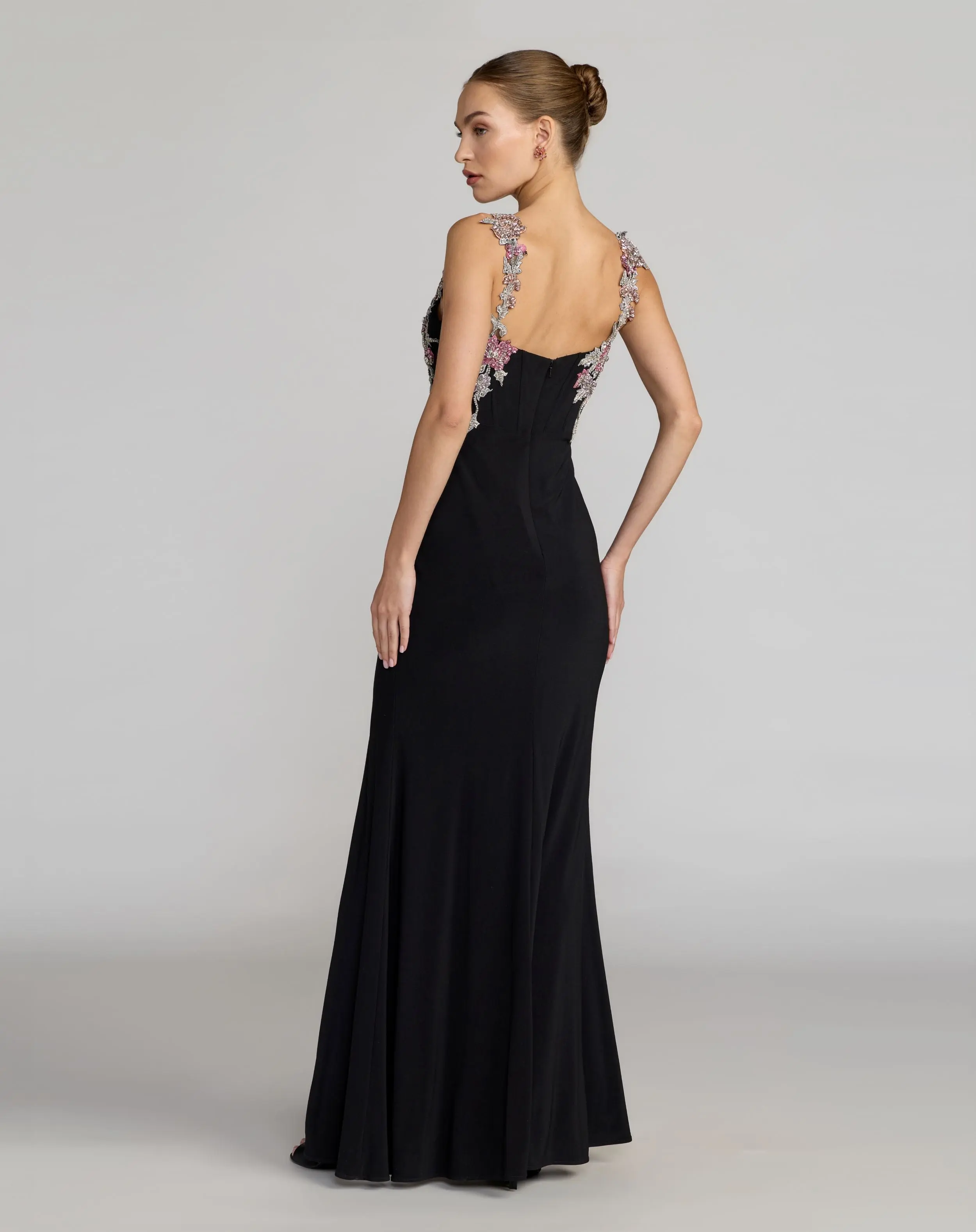 Black Sweetheart Jersey Gown With Beaded Flowers - Image 4