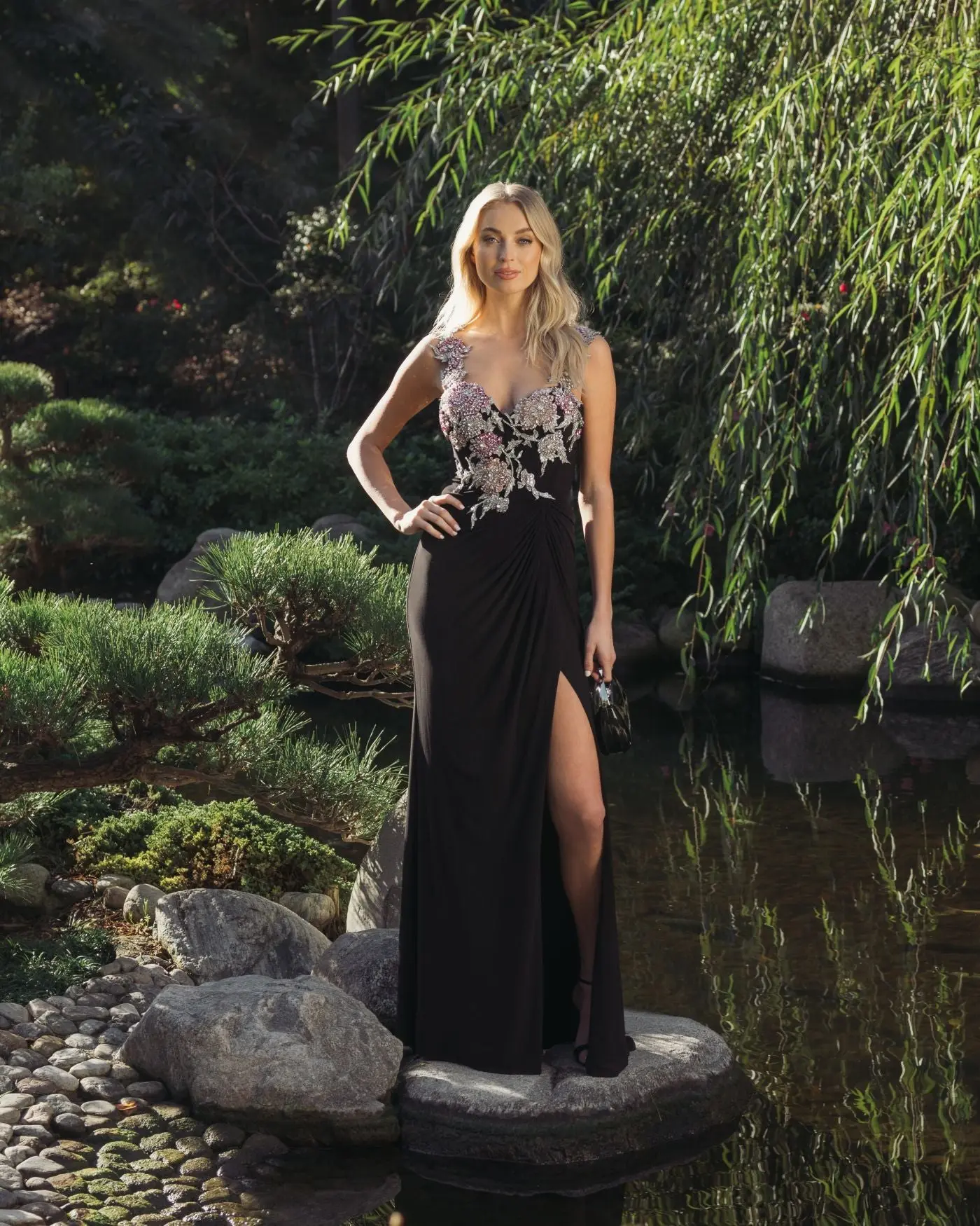 Black Sweetheart Jersey Gown With Beaded Flowers - Image 5