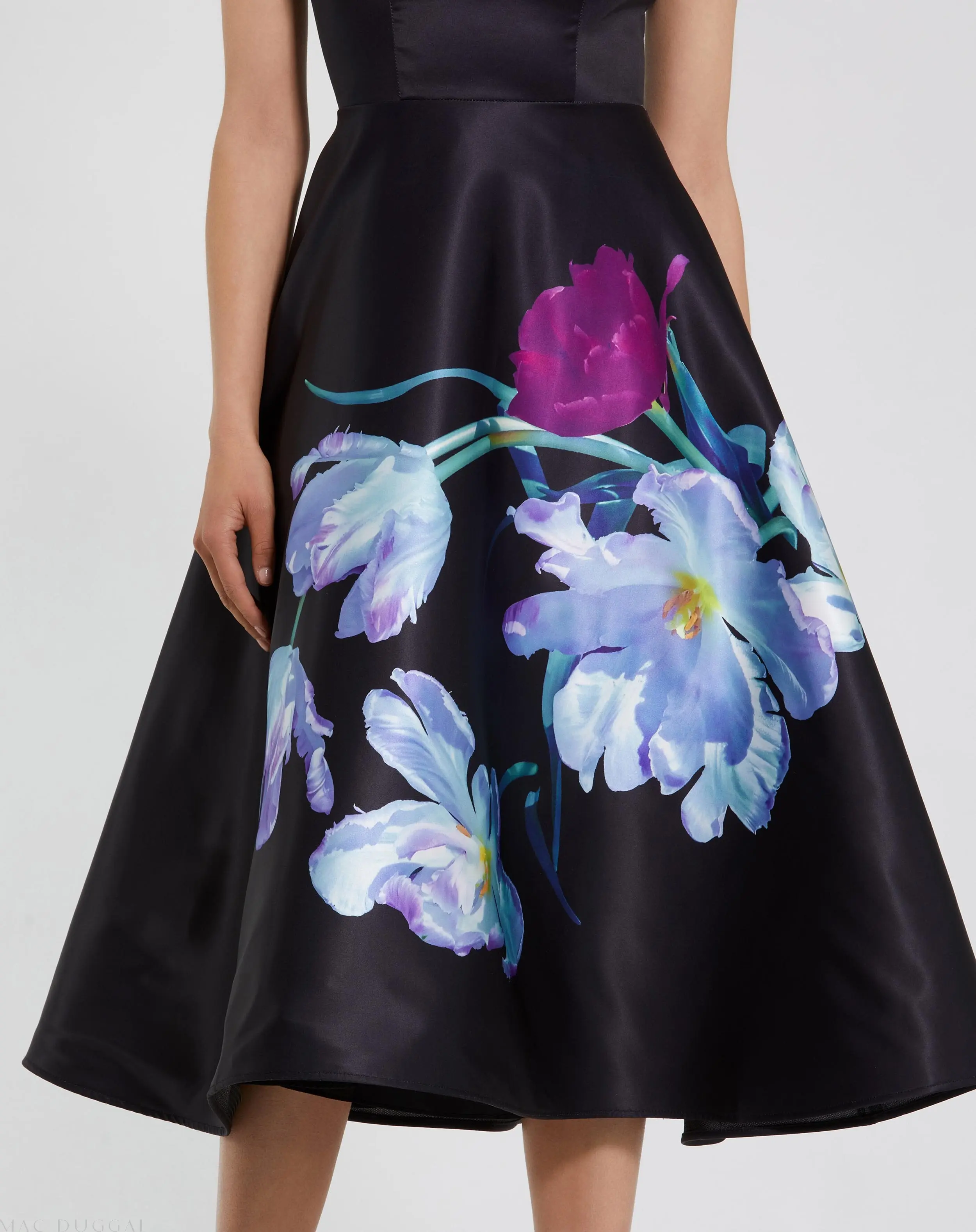 Black Satin Cap Sleeve Midi Dress With Floral Print - Image 2