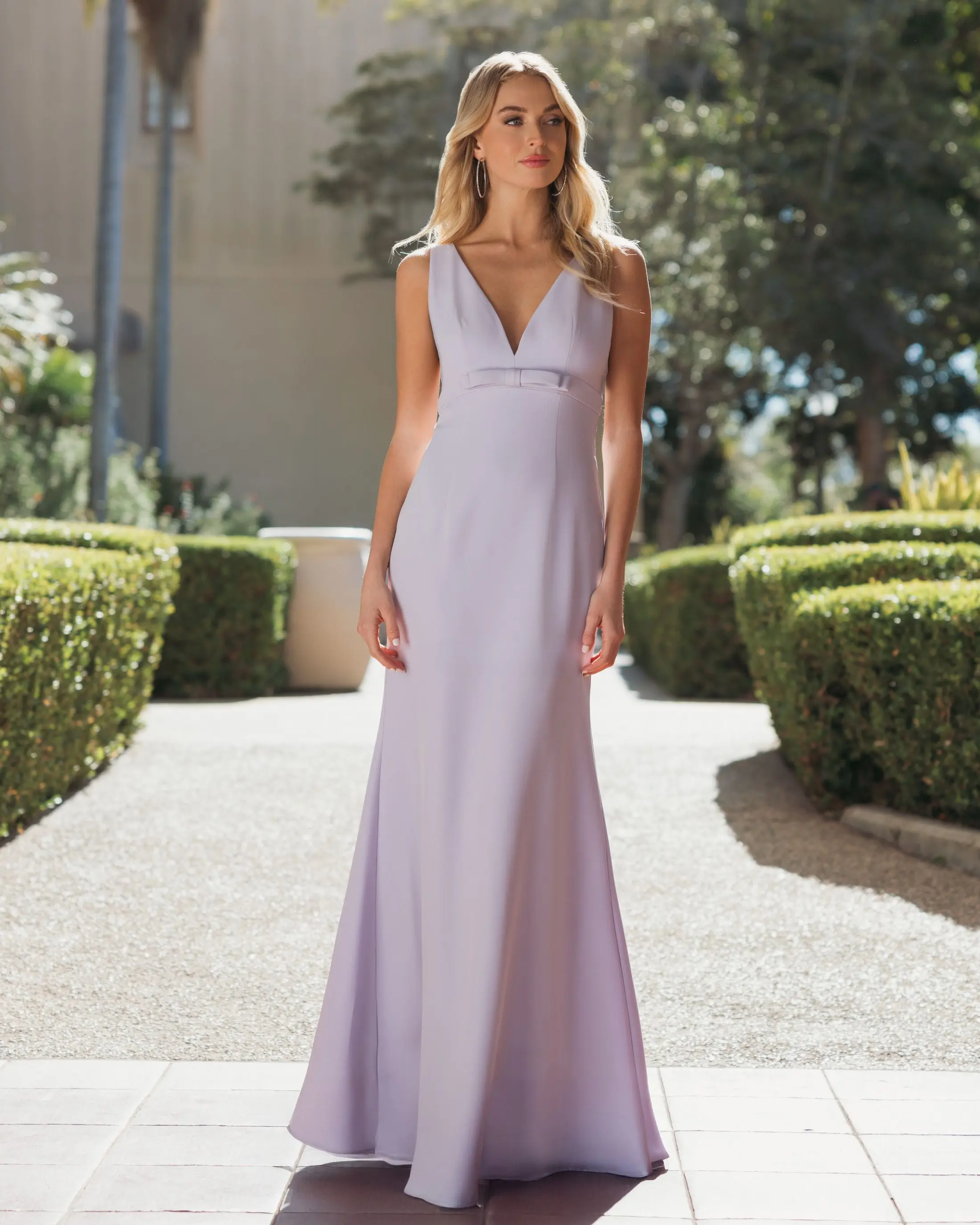 Purple Sleeveless V Neck Mermaid Gown With Bow - Image 4