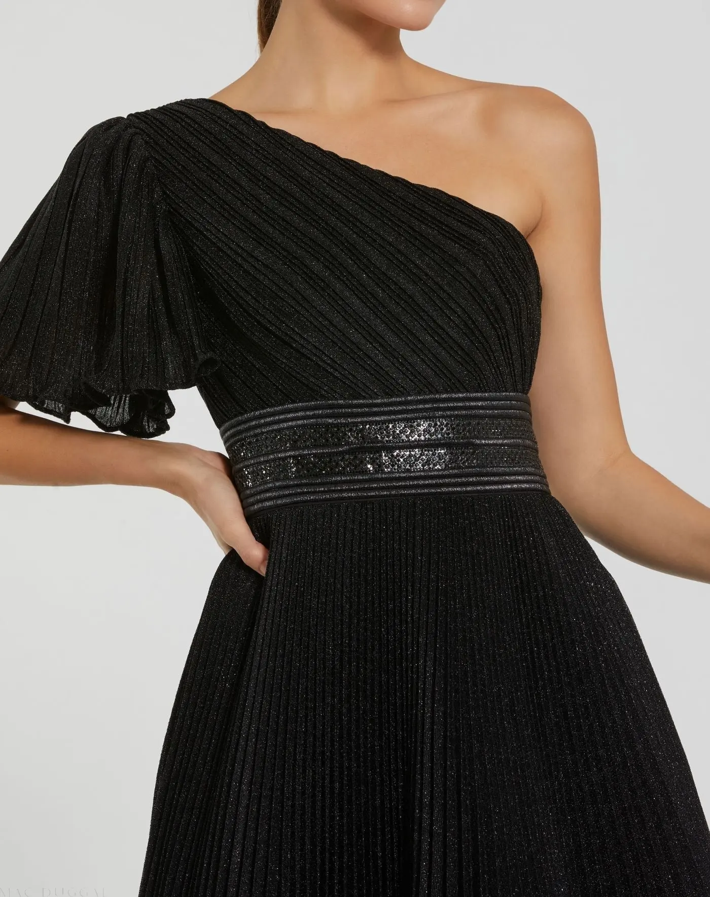 Black Pleated Shimmering One Shoulder Gown - Image 2