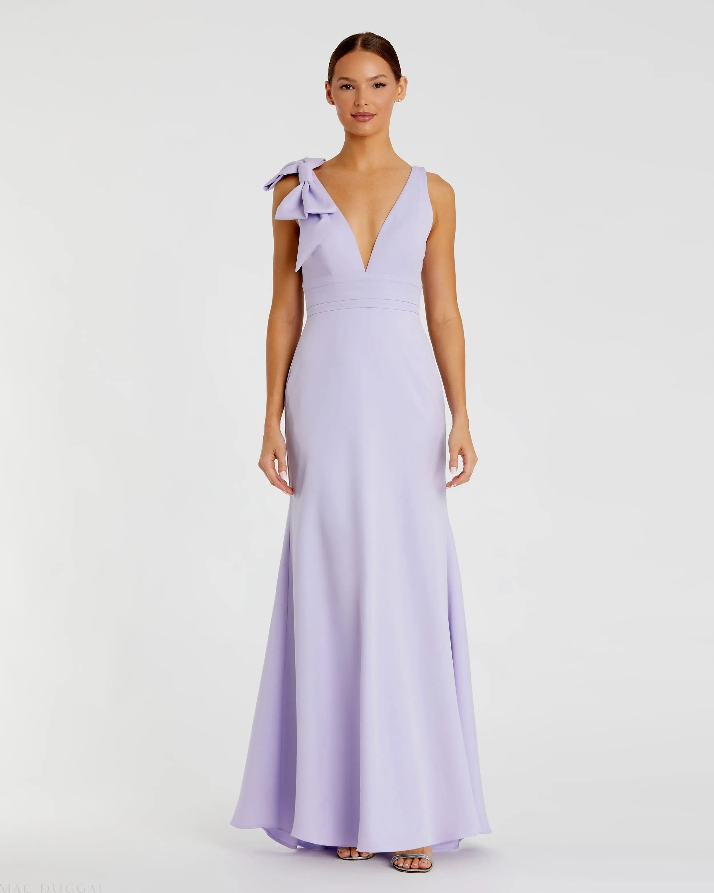 Sleeveless V Neck Bow Detail Mermaid Gown - Image 7