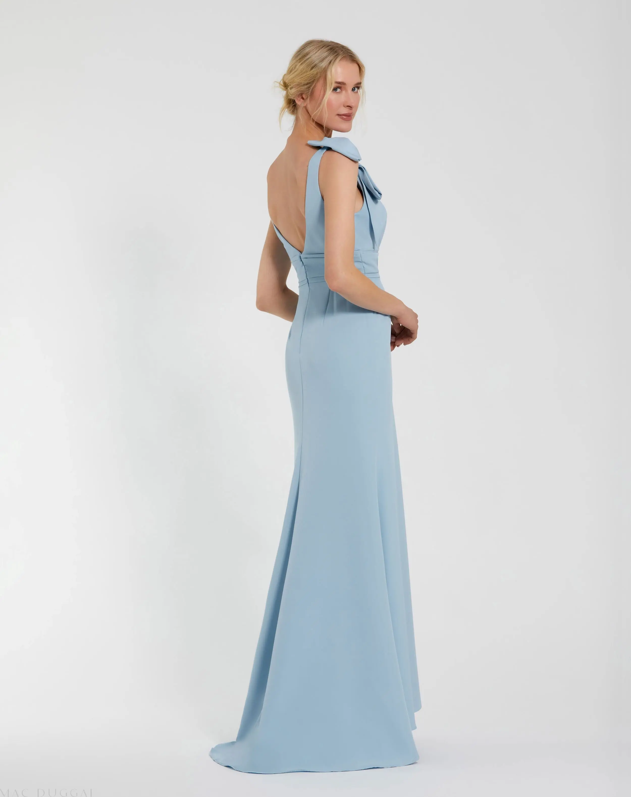 Blue Sleeveless V Neck Bow Detail Mermaid Gown - Image 3