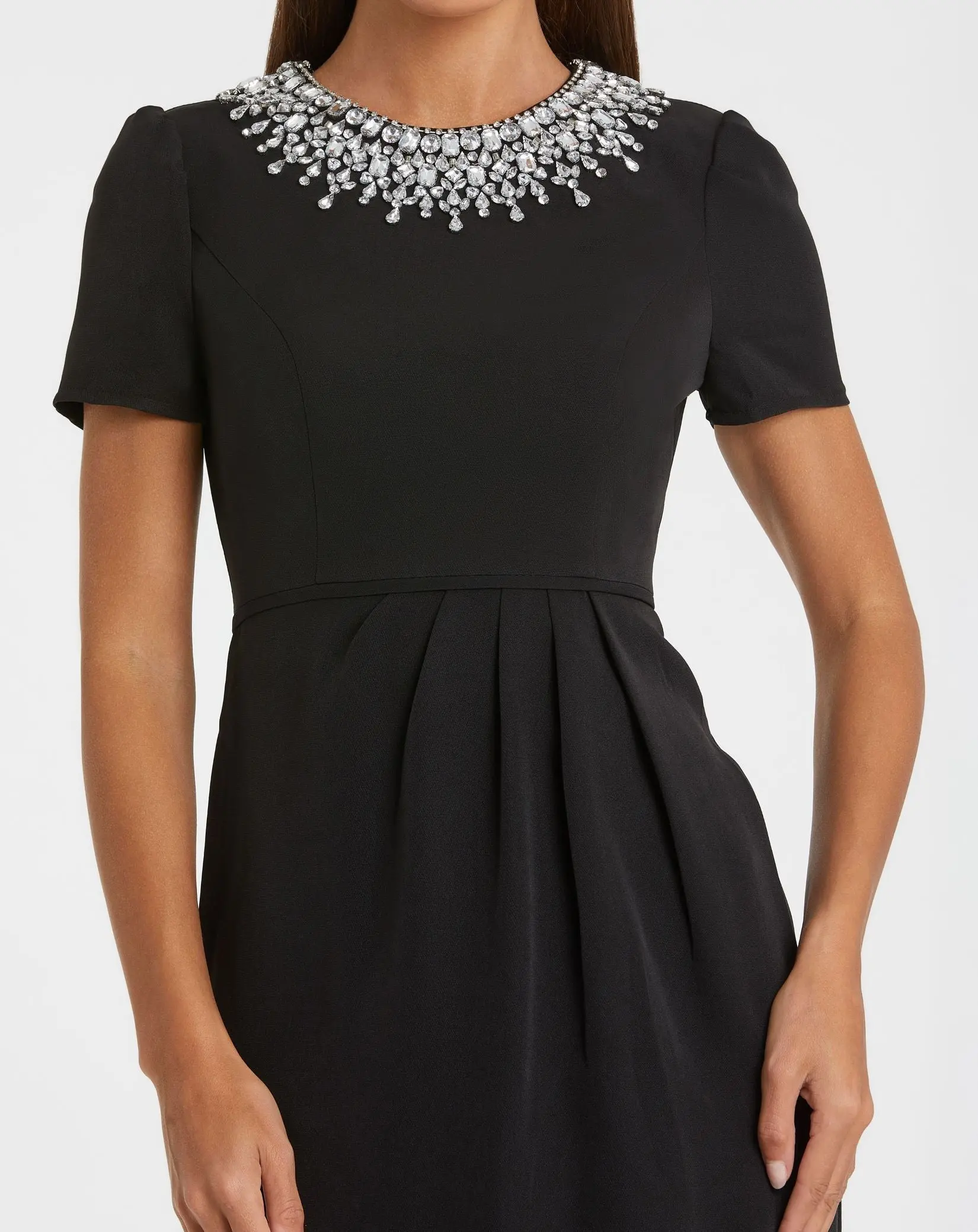 Black Short Sleeve Rhinestone Neckline Sheath Dress - Image 2