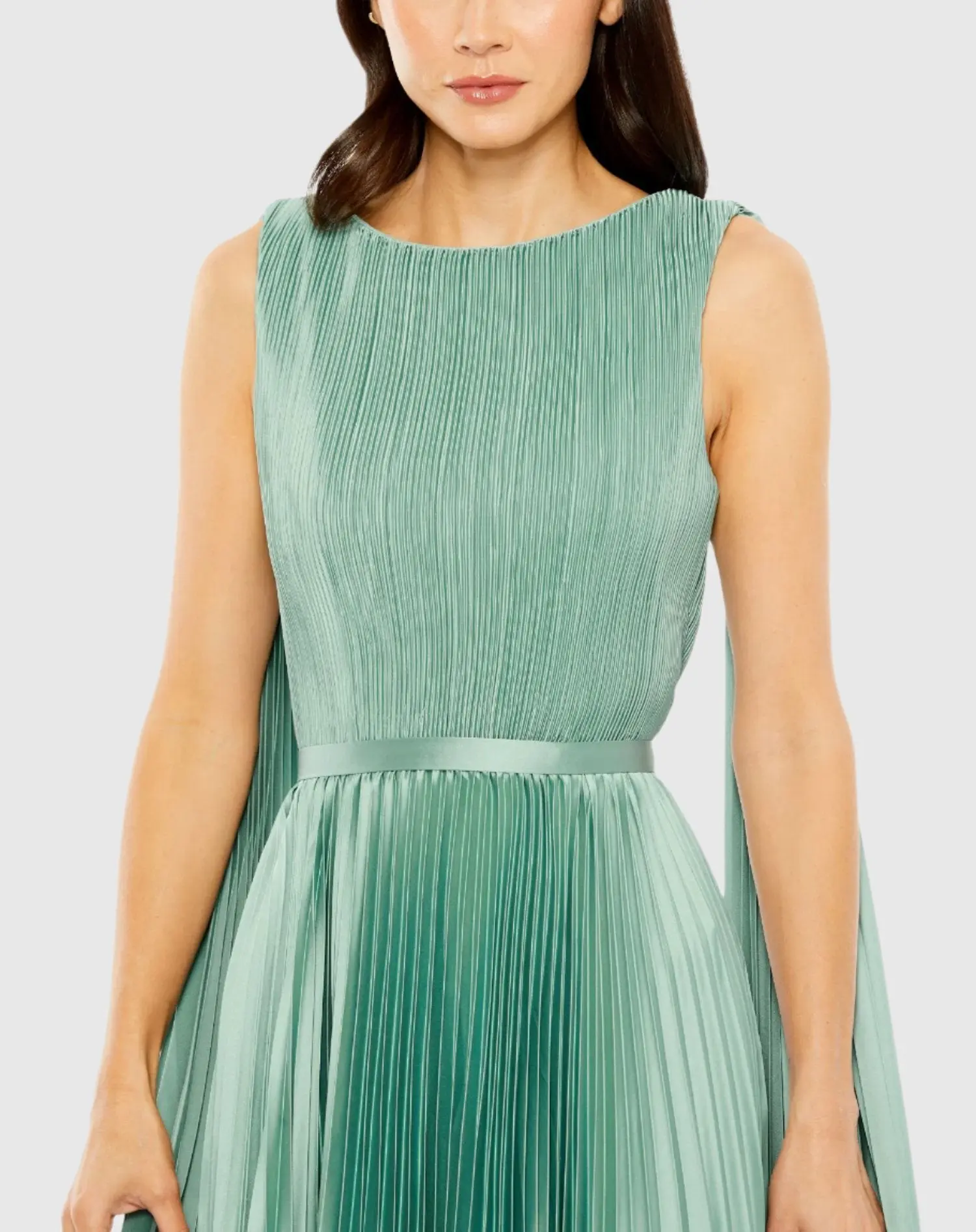 Green Sleeveless High Neck Cape Back Heat Pleated Gown - Image 2