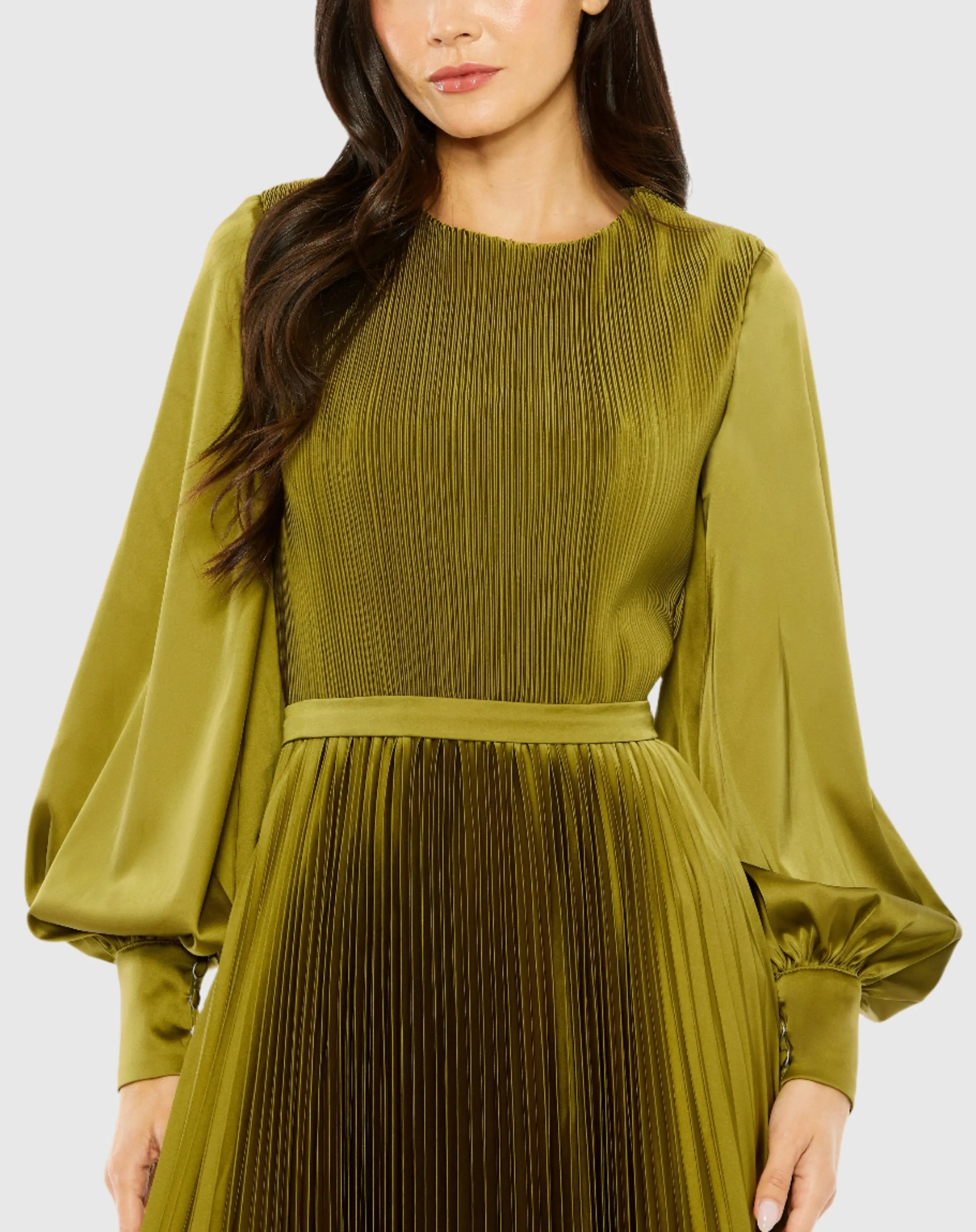 Green Long Sleeve High Neck Heat Pleated Dress - Image 2