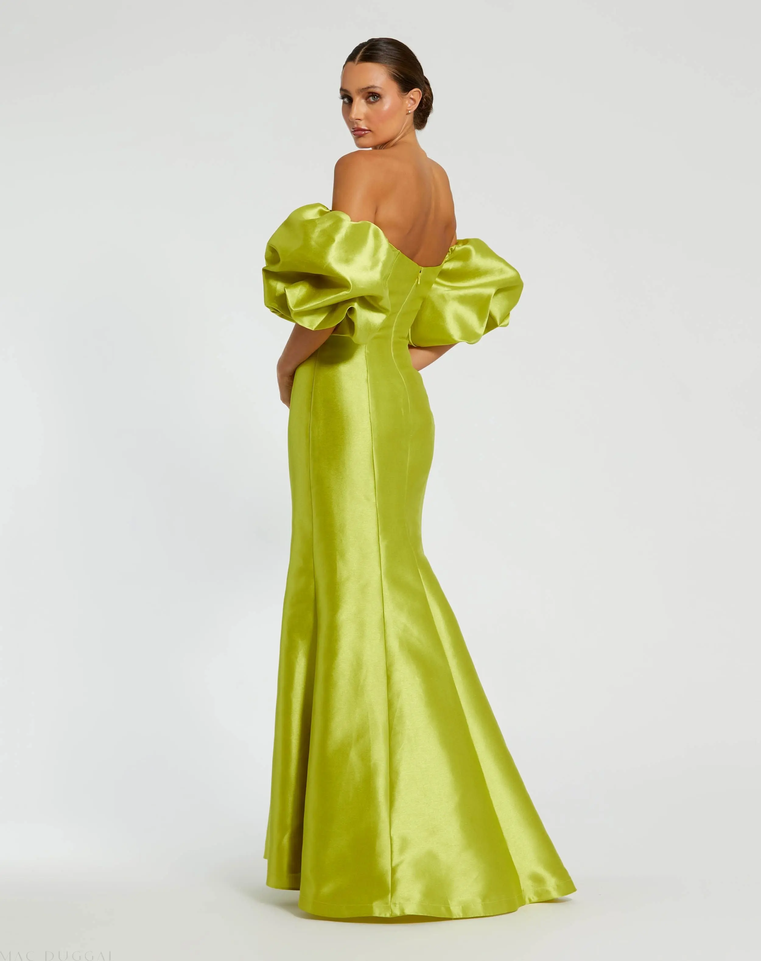 Green Sweetheart Off The Shoulder Puff Sleeve Gown - Image 4