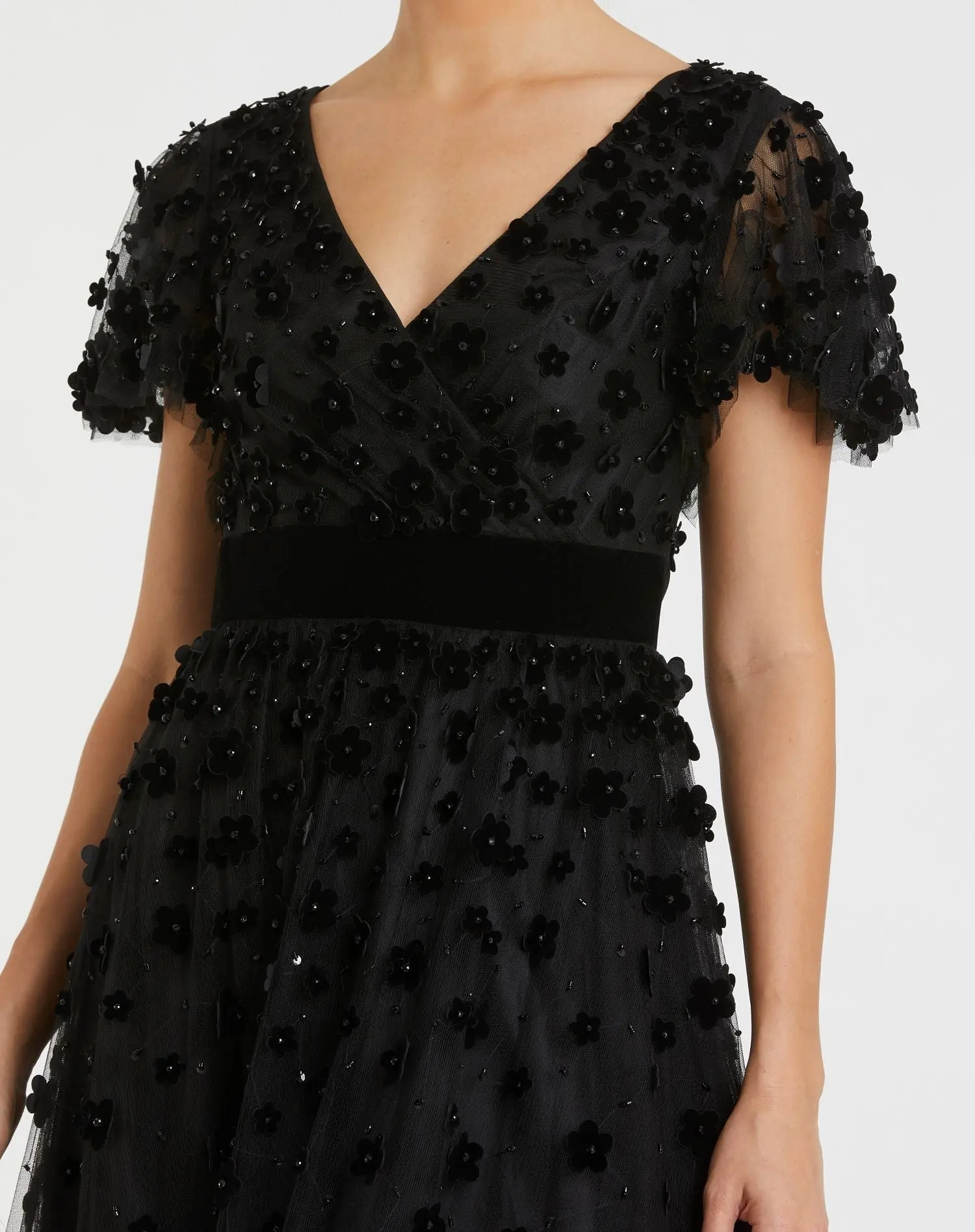 Black Embellished Butterfly Sleeve Velvet Hem Midi Dress - Image 2