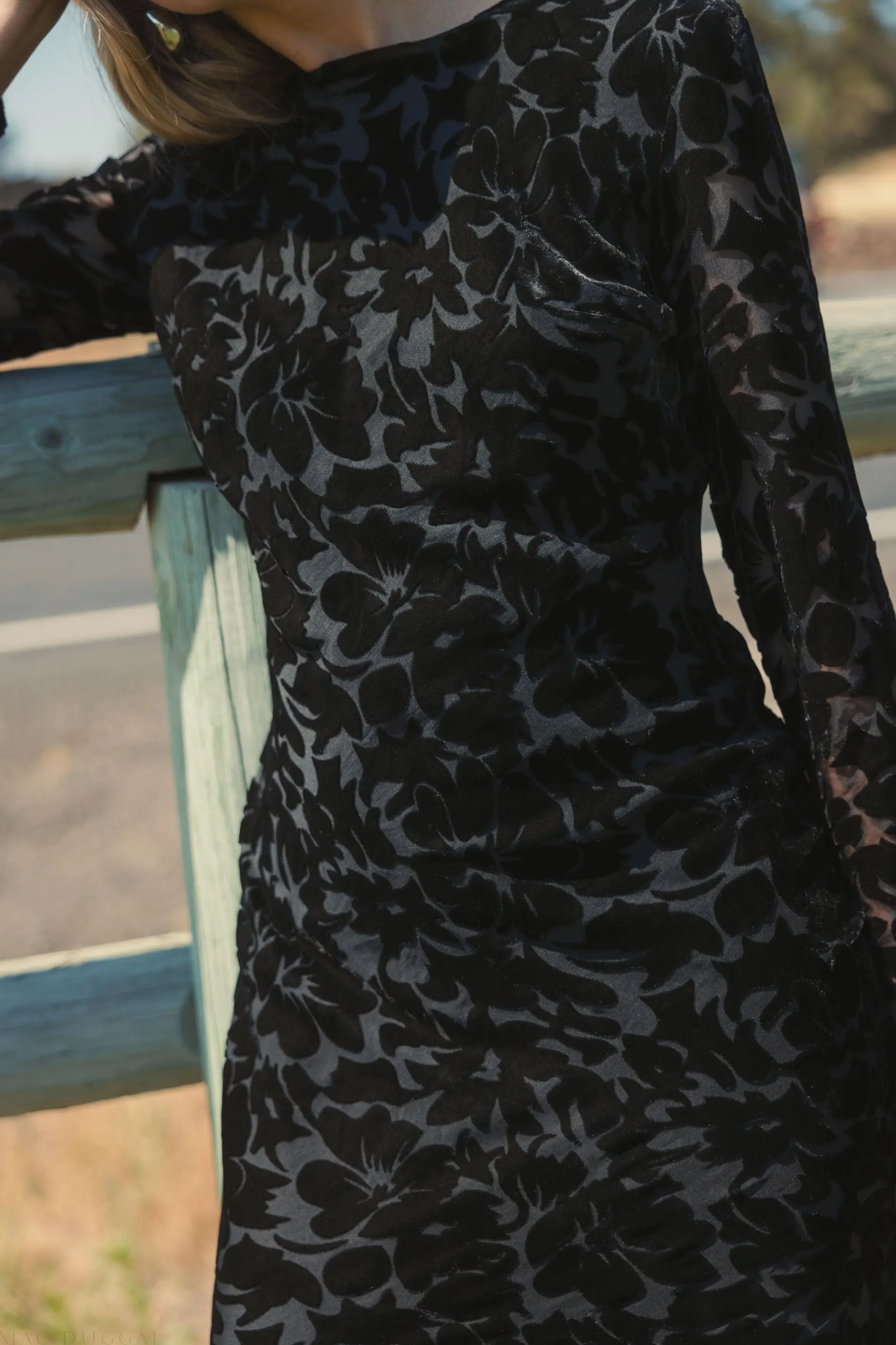 Black Burnout Velvet Long Sleeve Midi Dress - Image 7