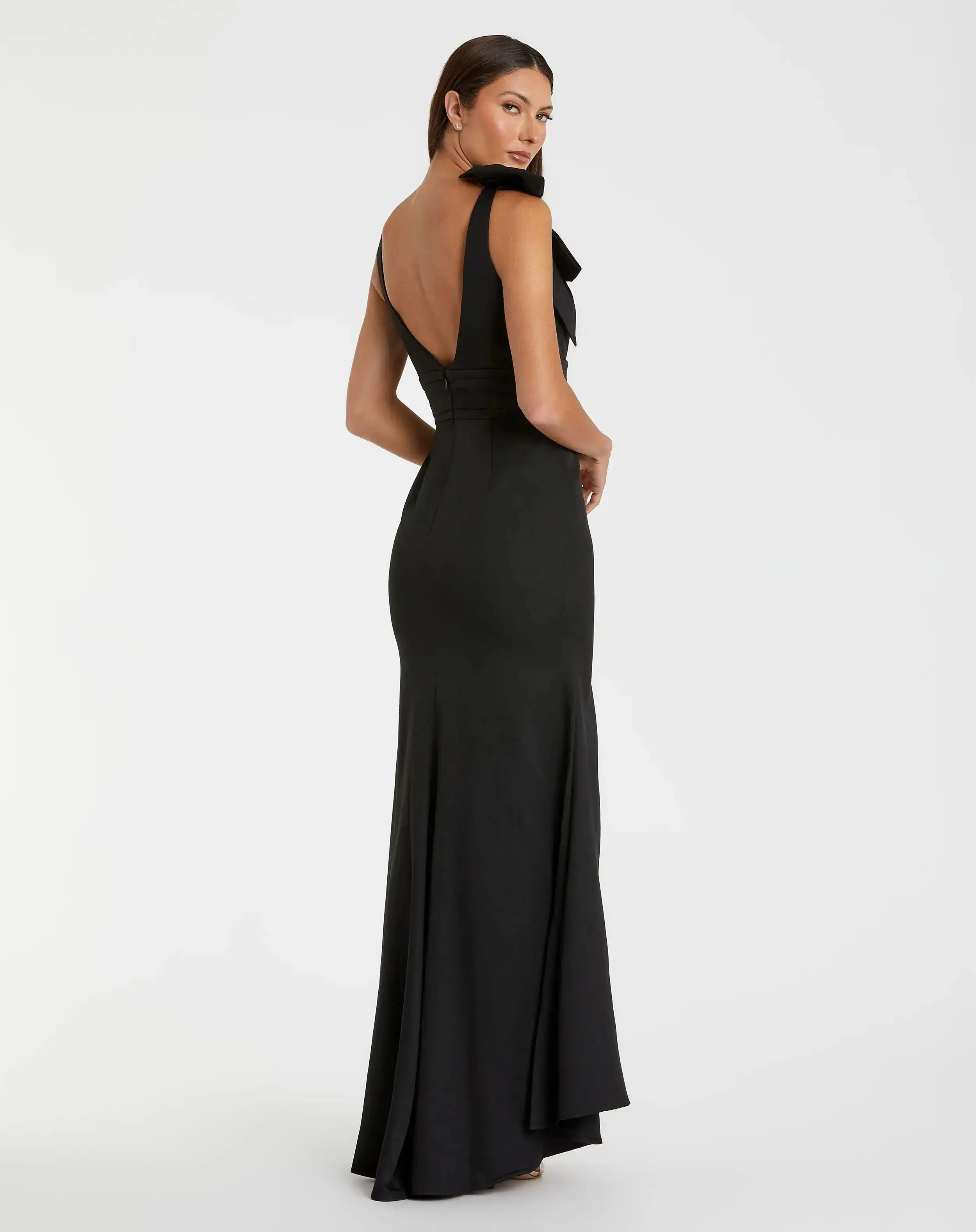 Petite Black Sleeveless V Neck Bow Detail Mermaid Gown - Image 3