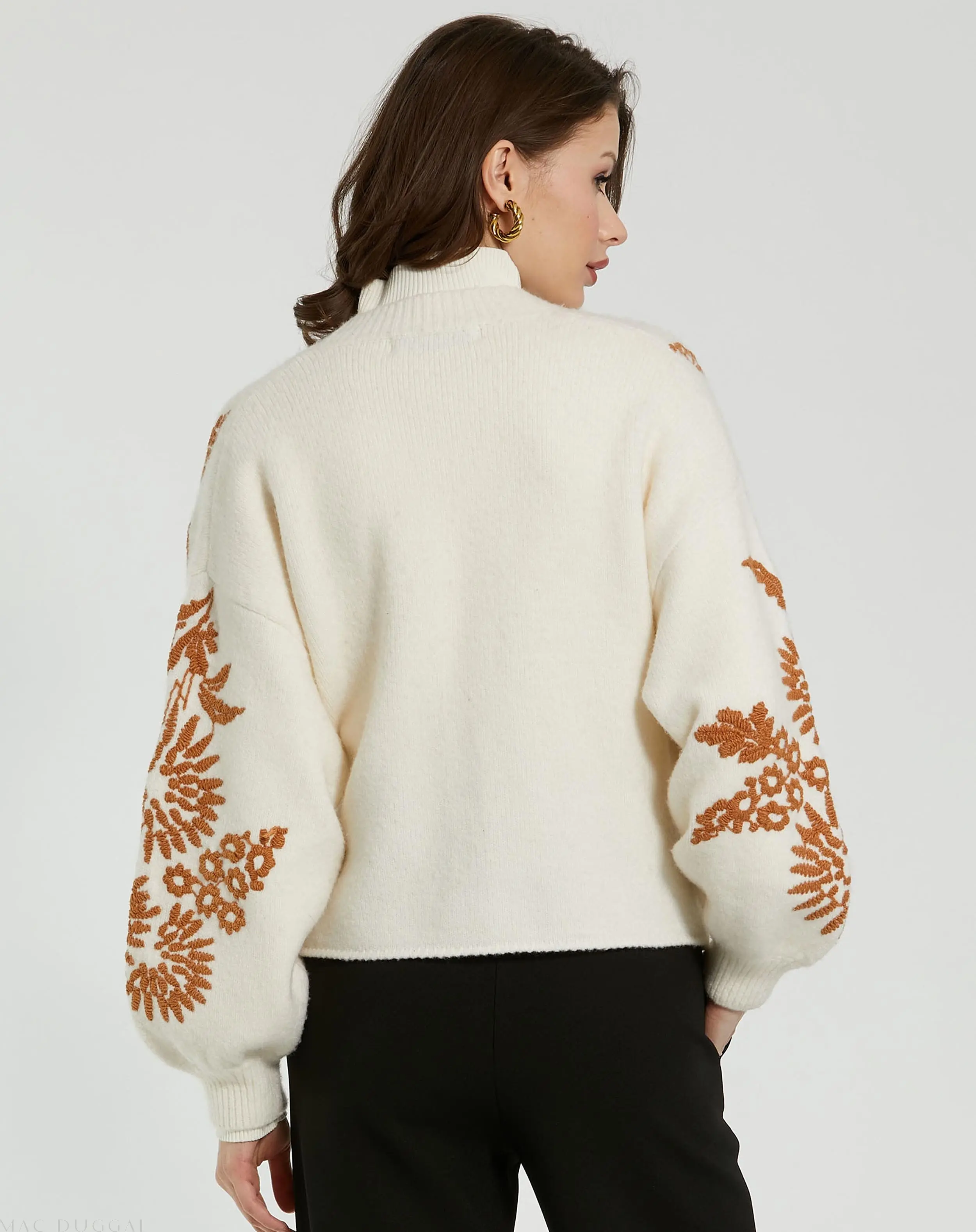White Cropped Knit Cardigan With Floral Details - Image 4